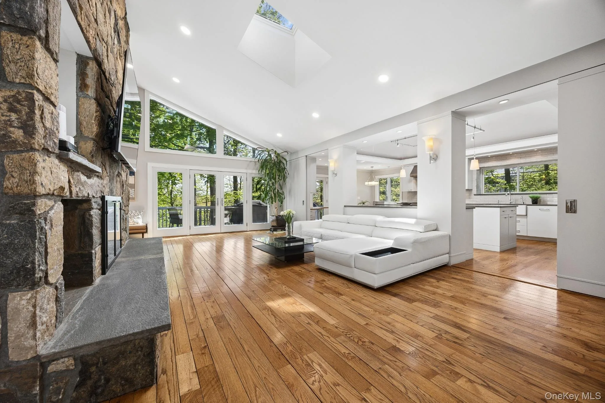 4 Mohican Trail, Scarsdale, NY, 5 Bedrooms Bedrooms, 14 Rooms Rooms,5 BathroomsBathrooms,Residential Lease,For Rent,Mohican,0,988711 4 Mohican Trail, Scarsdale, NY, 5 Bedrooms Bedrooms, 14 Rooms Rooms,5 BathroomsBathrooms,Residential Lease,For Rent,Mohican,0,988711