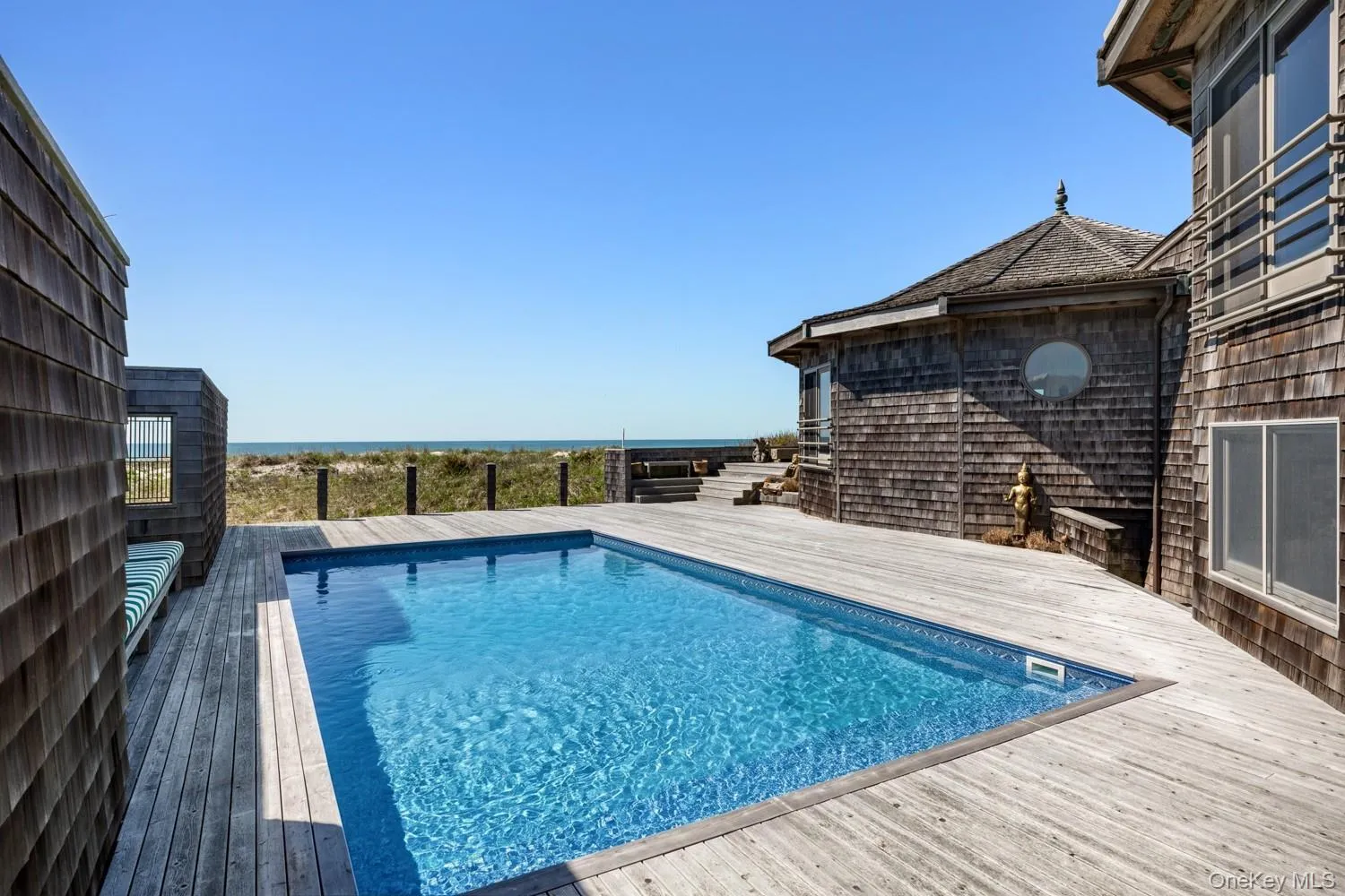32 x 16 Heated Pool 32 x 16 Heated Pool