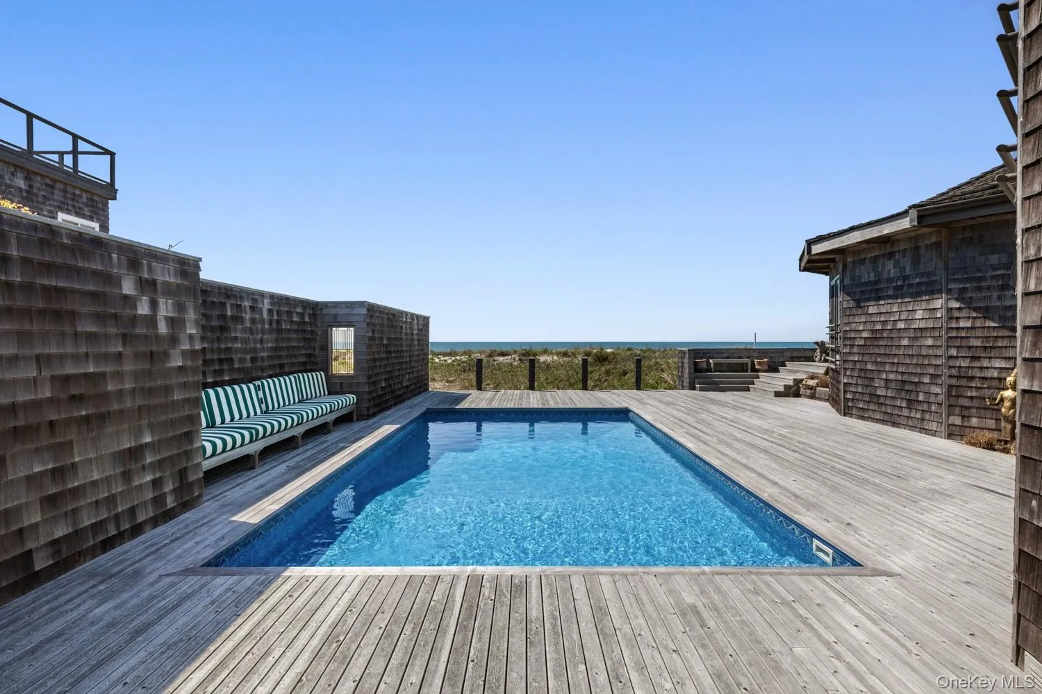32 x 16 Heated Pool 32 x 16 Heated Pool