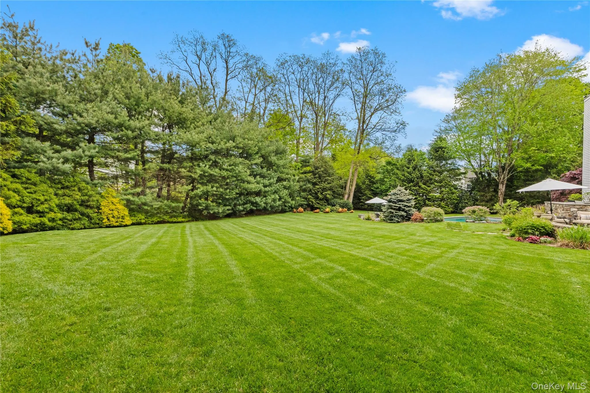 6 Round House Court, North Castle, NY, 5 Bedrooms Bedrooms, 18 Rooms Rooms,5 BathroomsBathrooms,Residential,For Rent,Round House,0,988722 6 Round House Court, North Castle, NY, 5 Bedrooms Bedrooms, 18 Rooms Rooms,5 BathroomsBathrooms,Residential,For Rent,Round House,0,988722