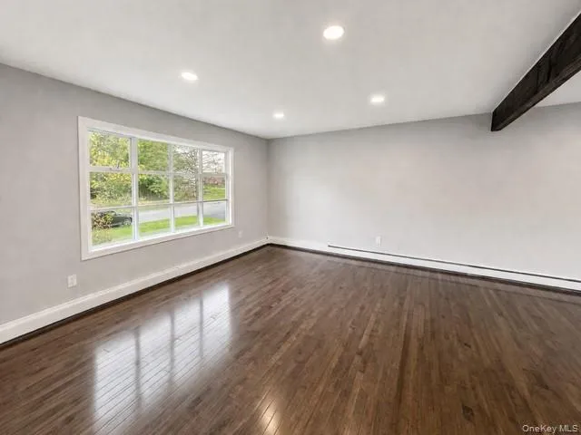 7 Jonathan Drive, Hyde Park, NY, 3 Bedrooms Bedrooms, 7 Rooms Rooms,2 BathroomsBathrooms,Residential,For Rent,Jonathan,0,988726 7 Jonathan Drive, Hyde Park, NY, 3 Bedrooms Bedrooms, 7 Rooms Rooms,2 BathroomsBathrooms,Residential,For Rent,Jonathan,0,988726