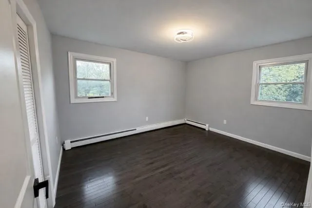 7 Jonathan Drive, Hyde Park, NY, 3 Bedrooms Bedrooms, 7 Rooms Rooms,2 BathroomsBathrooms,Residential,For Rent,Jonathan,0,988726 7 Jonathan Drive, Hyde Park, NY, 3 Bedrooms Bedrooms, 7 Rooms Rooms,2 BathroomsBathrooms,Residential,For Rent,Jonathan,0,988726