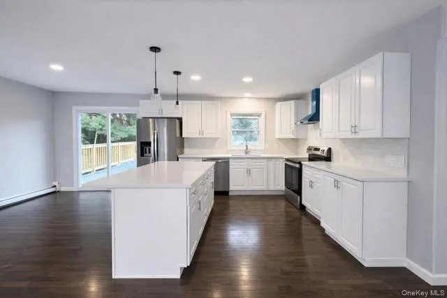 7 Jonathan Drive, Hyde Park, NY, 3 Bedrooms Bedrooms, 7 Rooms Rooms,2 BathroomsBathrooms,Residential,For Rent,Jonathan,0,988726 7 Jonathan Drive, Hyde Park, NY, 3 Bedrooms Bedrooms, 7 Rooms Rooms,2 BathroomsBathrooms,Residential,For Rent,Jonathan,0,988726
