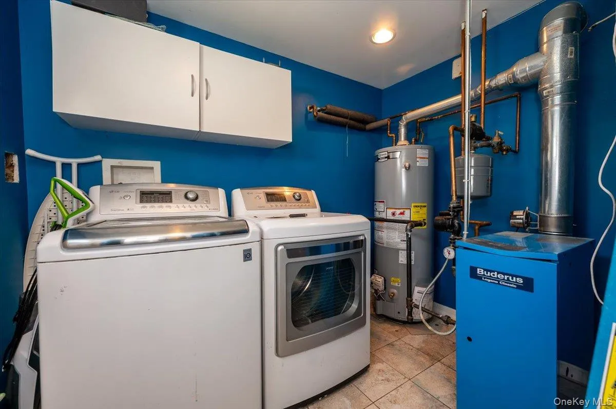 64D Edgewater Park, New York, NY, 2 Bedrooms Bedrooms, 5 Rooms Rooms,1 BathroomBathrooms,Residential Sale,For Rent,Edgewater,0,988730 64D Edgewater Park, New York, NY, 2 Bedrooms Bedrooms, 5 Rooms Rooms,1 BathroomBathrooms,Residential Sale,For Rent,Edgewater,0,988730