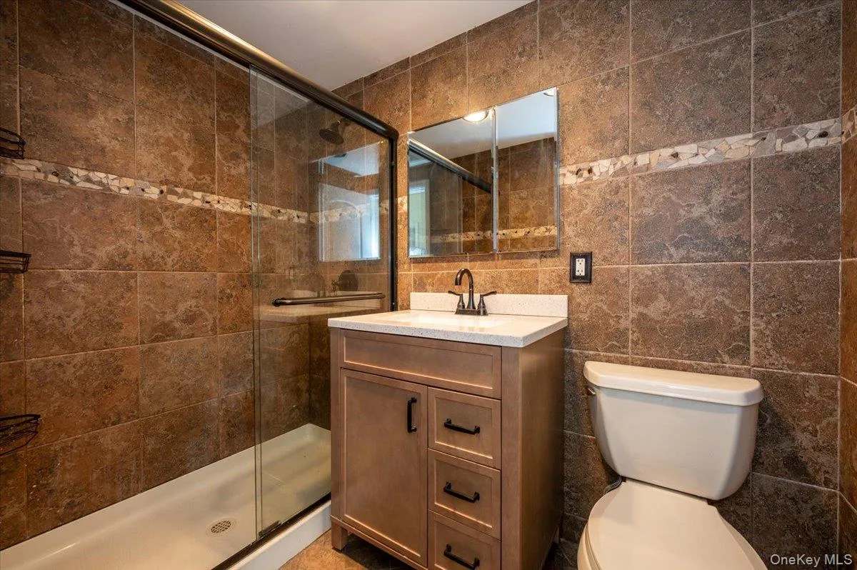 64D Edgewater Park, New York, NY, 2 Bedrooms Bedrooms, 5 Rooms Rooms,1 BathroomBathrooms,Residential Sale,For Rent,Edgewater,0,988730 64D Edgewater Park, New York, NY, 2 Bedrooms Bedrooms, 5 Rooms Rooms,1 BathroomBathrooms,Residential Sale,For Rent,Edgewater,0,988730