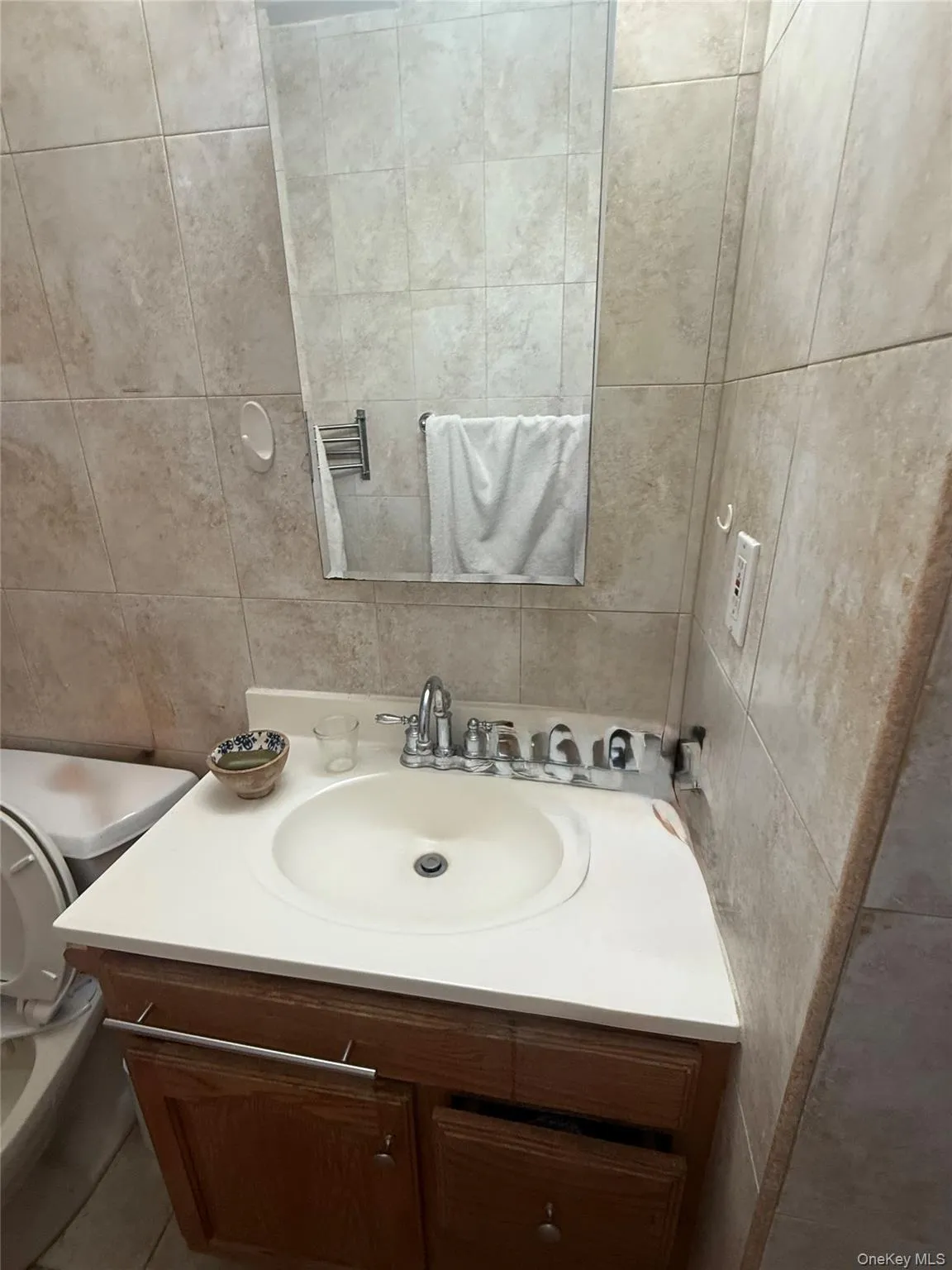 8708 Justice Avenue, New York, NY, 1 Bedroom Bedrooms, 3 Rooms Rooms,1 BathroomBathrooms,Residential Lease,For Rent,Justice,0,988736 8708 Justice Avenue, New York, NY, 1 Bedroom Bedrooms, 3 Rooms Rooms,1 BathroomBathrooms,Residential Lease,For Rent,Justice,0,988736