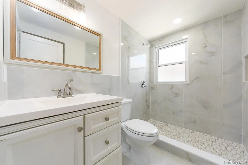353 Jamaica Avenue, Hempstead, NY, 2 Bedrooms Bedrooms, 4 Rooms Rooms,1 BathroomBathrooms,Residential Lease,For Rent,Jamaica,0,988760 353 Jamaica Avenue, Hempstead, NY, 2 Bedrooms Bedrooms, 4 Rooms Rooms,1 BathroomBathrooms,Residential Lease,For Rent,Jamaica,0,988760
