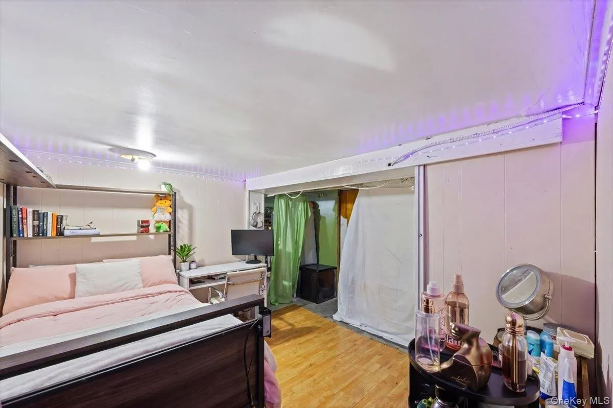 8 Geyser Place, Greenburgh, NY, 2 Bedrooms Bedrooms, 5 Rooms Rooms,1 BathroomBathrooms,Residential,For Rent,Geyser,0,988765 8 Geyser Place, Greenburgh, NY, 2 Bedrooms Bedrooms, 5 Rooms Rooms,1 BathroomBathrooms,Residential,For Rent,Geyser,0,988765