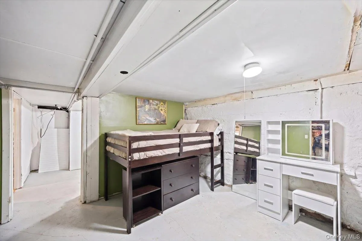 8 Geyser Place, Greenburgh, NY, 2 Bedrooms Bedrooms, 5 Rooms Rooms,1 BathroomBathrooms,Residential,For Rent,Geyser,0,988765 8 Geyser Place, Greenburgh, NY, 2 Bedrooms Bedrooms, 5 Rooms Rooms,1 BathroomBathrooms,Residential,For Rent,Geyser,0,988765