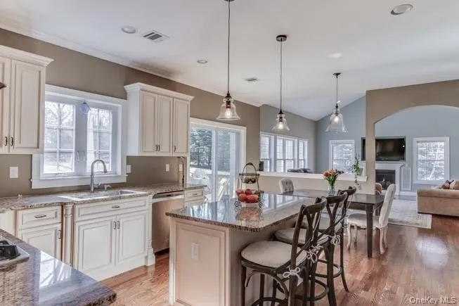 5 Fant Farm Lane, Ramapo, NY, 4 Bedrooms Bedrooms, 11 Rooms Rooms,3 BathroomsBathrooms,Residential Lease,For Rent,Fant Farm,0,988769 5 Fant Farm Lane, Ramapo, NY, 4 Bedrooms Bedrooms, 11 Rooms Rooms,3 BathroomsBathrooms,Residential Lease,For Rent,Fant Farm,0,988769