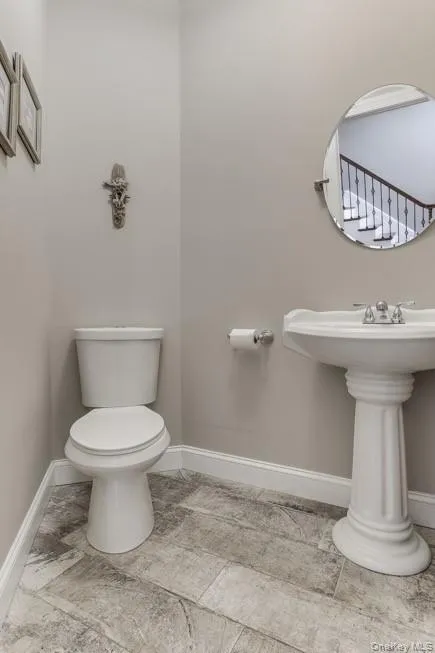 Main Level Powder Room Main Level Powder Room