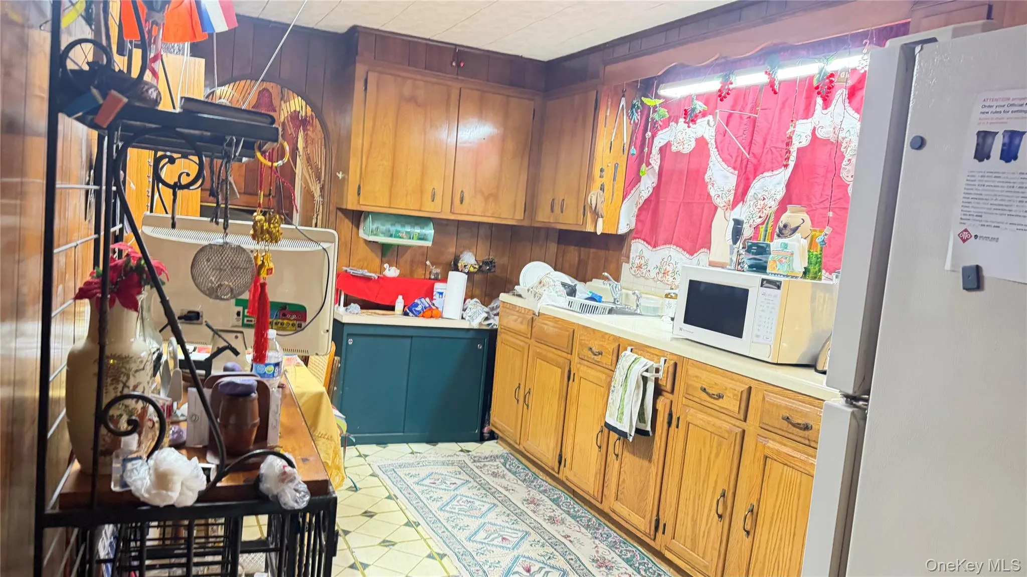 227 Stephens Avenue, New York, NY, 2 Bedrooms Bedrooms, 5 Rooms Rooms,1 BathroomBathrooms,Residential,For Rent,Stephens,0,988798 227 Stephens Avenue, New York, NY, 2 Bedrooms Bedrooms, 5 Rooms Rooms,1 BathroomBathrooms,Residential,For Rent,Stephens,0,988798
