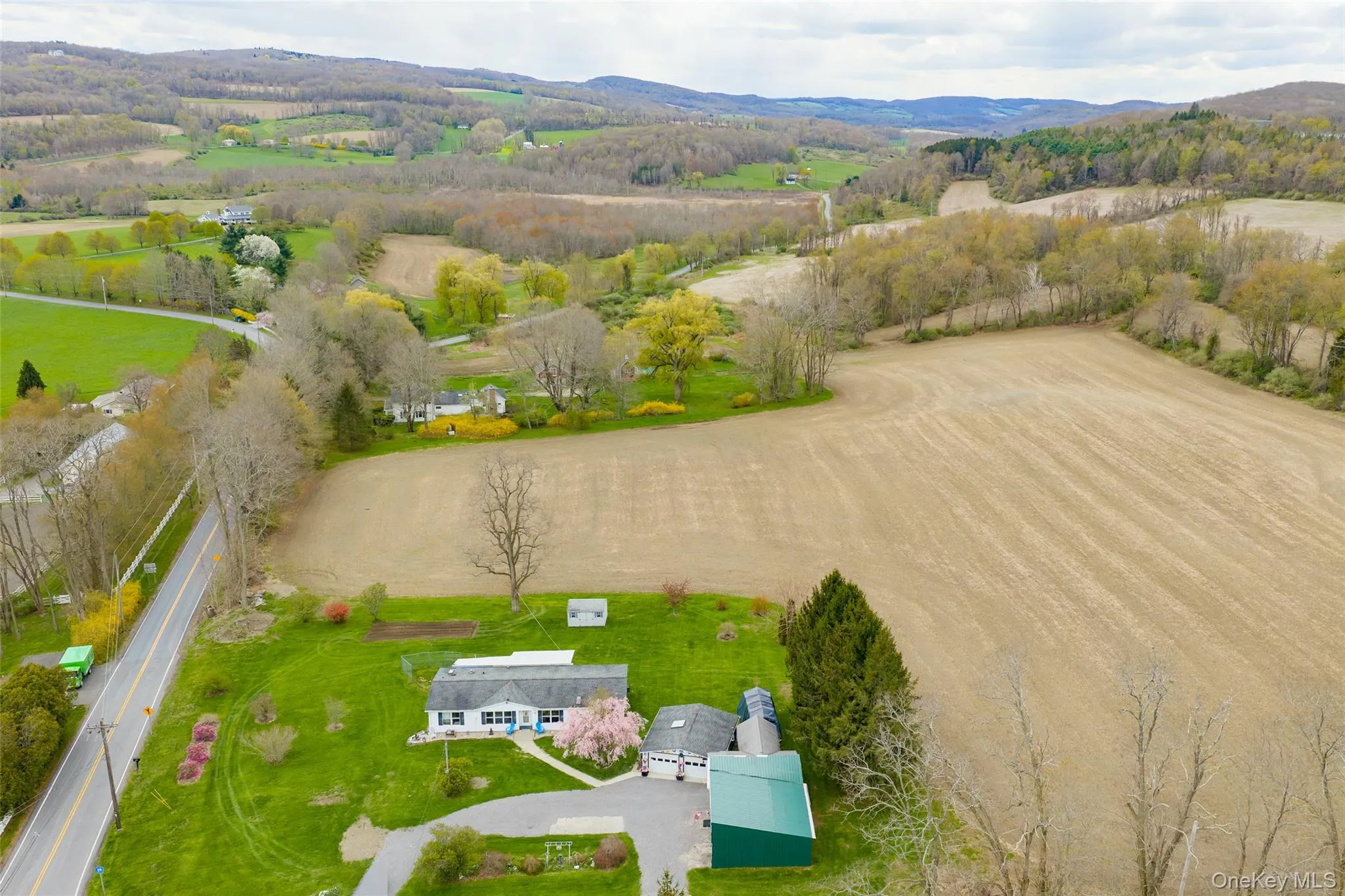 3838 Route 199, Pine Plains, NY, 3 Bedrooms Bedrooms, 9 Rooms Rooms,2 BathroomsBathrooms,Residential,For Rent,Route 199,0,988822 3838 Route 199, Pine Plains, NY, 3 Bedrooms Bedrooms, 9 Rooms Rooms,2 BathroomsBathrooms,Residential,For Rent,Route 199,0,988822