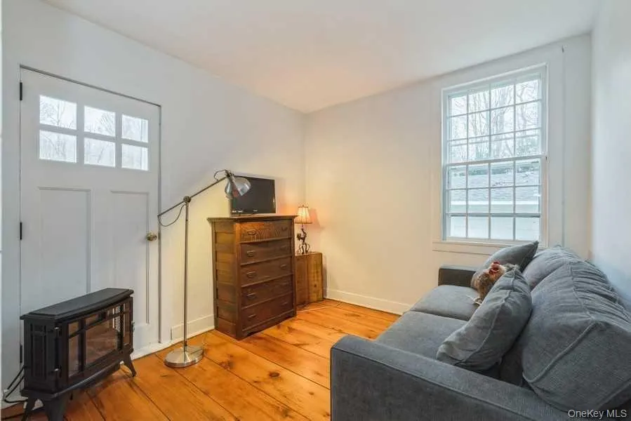 1141 BEEKMAN Road, Beekman, NY, 5 Bedrooms Bedrooms, 12 Rooms Rooms,2 BathroomsBathrooms,Residential,For Rent,BEEKMAN,0,988846 1141 BEEKMAN Road, Beekman, NY, 5 Bedrooms Bedrooms, 12 Rooms Rooms,2 BathroomsBathrooms,Residential,For Rent,BEEKMAN,0,988846