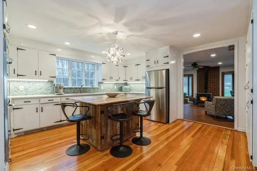1141 BEEKMAN Road, Beekman, NY, 5 Bedrooms Bedrooms, 12 Rooms Rooms,2 BathroomsBathrooms,Residential,For Rent,BEEKMAN,0,988846 1141 BEEKMAN Road, Beekman, NY, 5 Bedrooms Bedrooms, 12 Rooms Rooms,2 BathroomsBathrooms,Residential,For Rent,BEEKMAN,0,988846