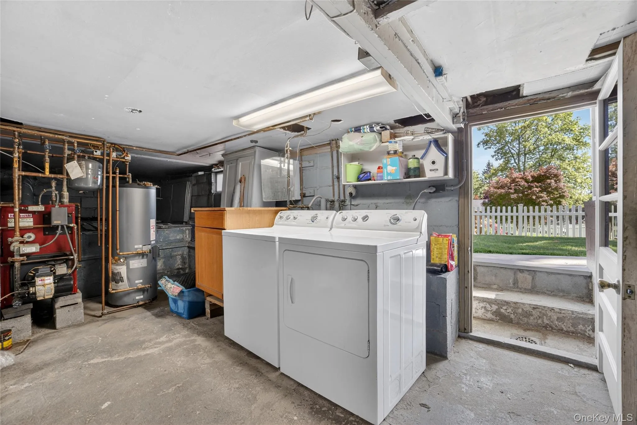 Laundry in the cellar thru the outside doorway. Laundry in the cellar thru the outside doorway.