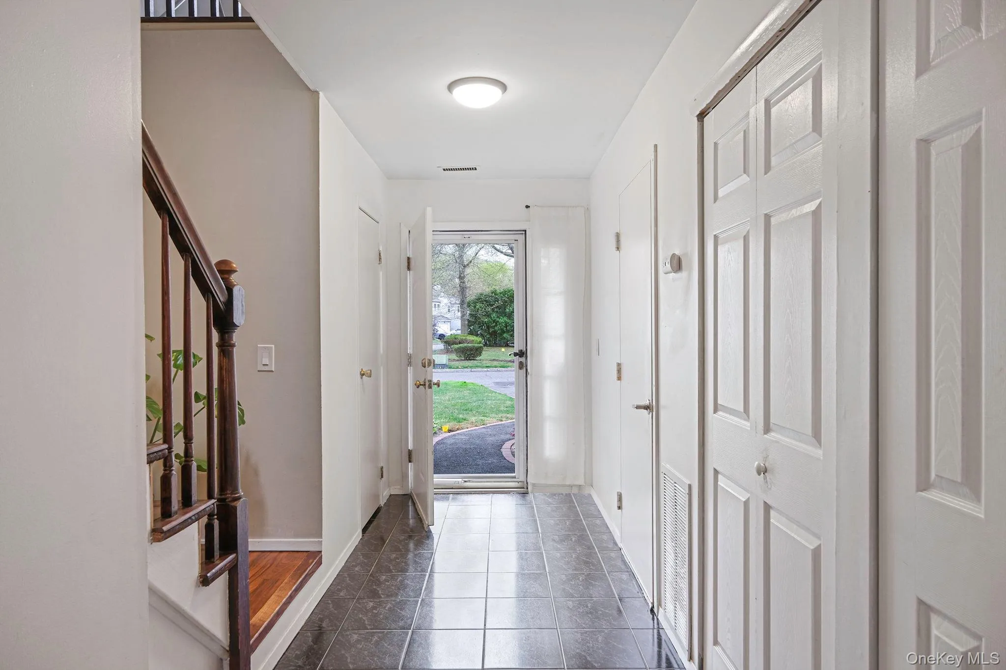 1005 Sara Circle, Brookhaven, NY, 2 Bedrooms Bedrooms, 6 Rooms Rooms,2 BathroomsBathrooms,Residential Sale,For Rent,Sara,0,988854 1005 Sara Circle, Brookhaven, NY, 2 Bedrooms Bedrooms, 6 Rooms Rooms,2 BathroomsBathrooms,Residential Sale,For Rent,Sara,0,988854