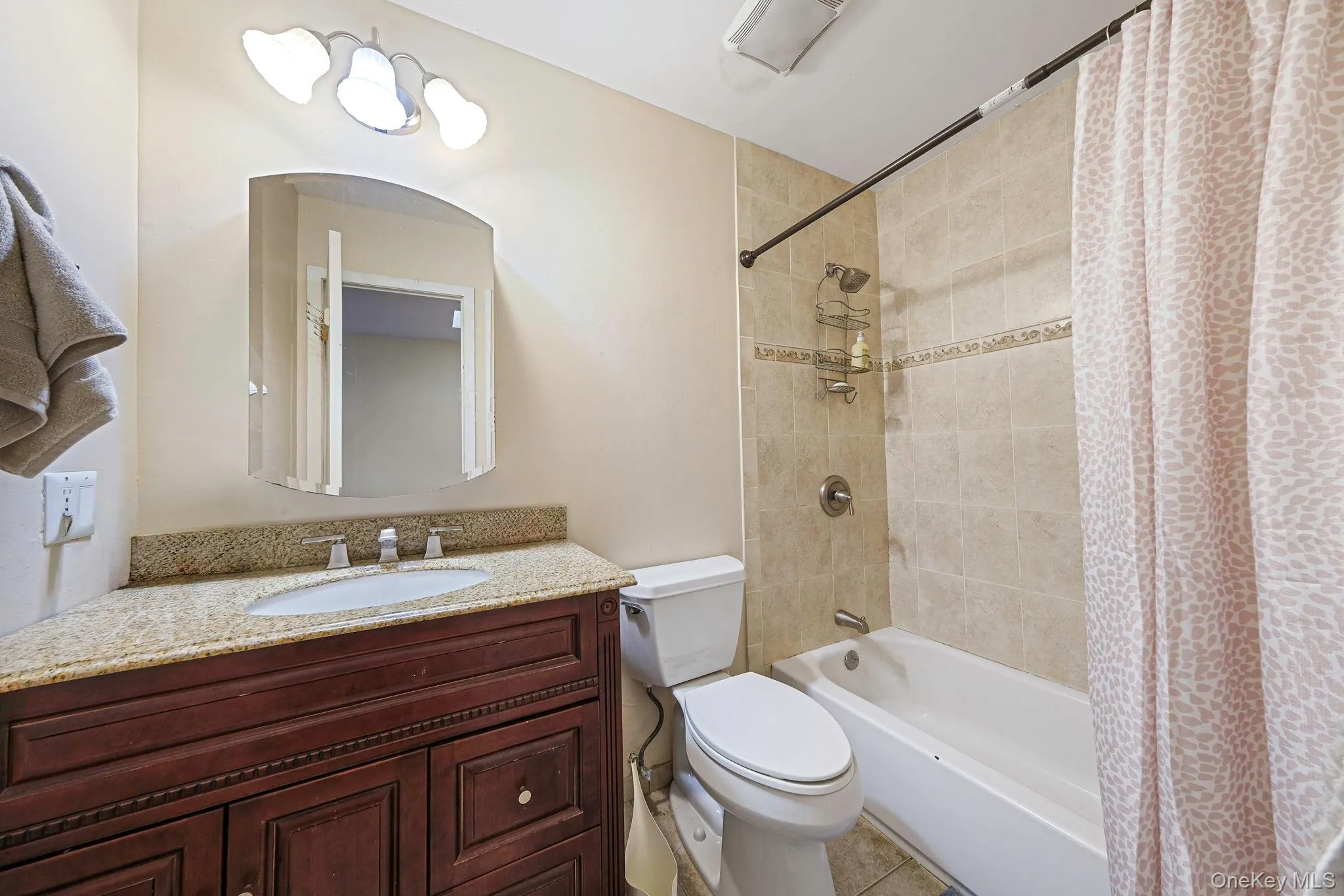 1005 Sara Circle, Brookhaven, NY, 2 Bedrooms Bedrooms, 6 Rooms Rooms,2 BathroomsBathrooms,Residential Sale,For Rent,Sara,0,988854 1005 Sara Circle, Brookhaven, NY, 2 Bedrooms Bedrooms, 6 Rooms Rooms,2 BathroomsBathrooms,Residential Sale,For Rent,Sara,0,988854