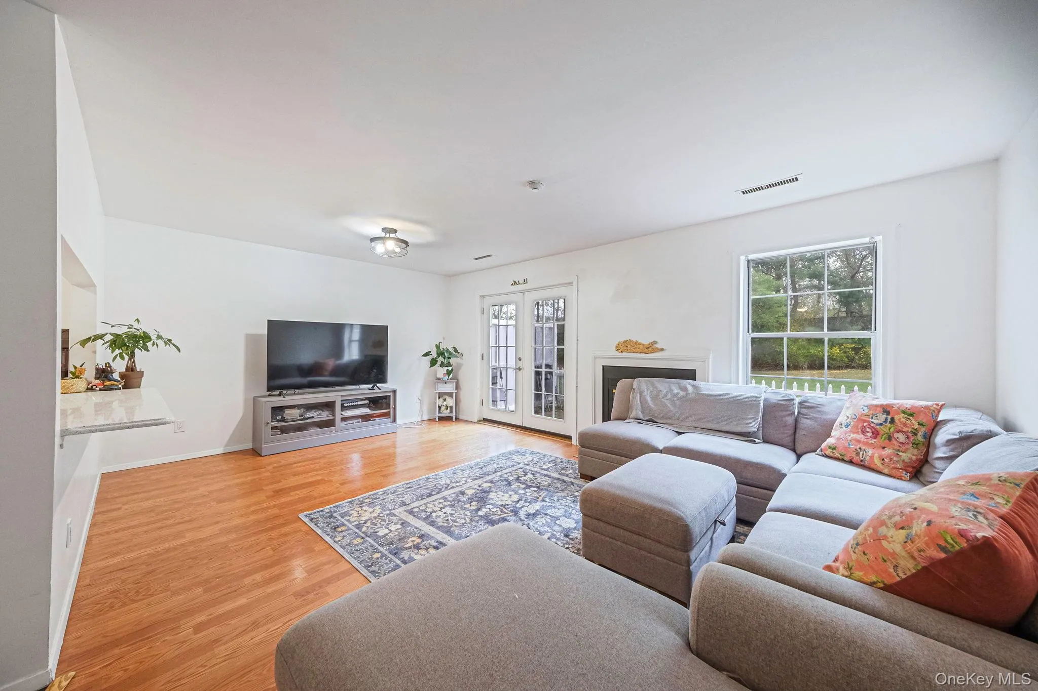 1005 Sara Circle, Brookhaven, NY, 2 Bedrooms Bedrooms, 6 Rooms Rooms,2 BathroomsBathrooms,Residential Sale,For Rent,Sara,0,988854 1005 Sara Circle, Brookhaven, NY, 2 Bedrooms Bedrooms, 6 Rooms Rooms,2 BathroomsBathrooms,Residential Sale,For Rent,Sara,0,988854