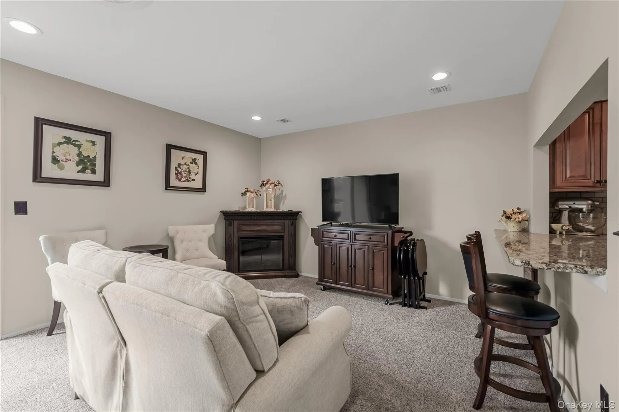 41 Cambridge Drive, Babylon, NY, 2 Bedrooms Bedrooms, 5 Rooms Rooms,2 BathroomsBathrooms,Residential Sale,For Rent,Cambridge,0,988861 41 Cambridge Drive, Babylon, NY, 2 Bedrooms Bedrooms, 5 Rooms Rooms,2 BathroomsBathrooms,Residential Sale,For Rent,Cambridge,0,988861