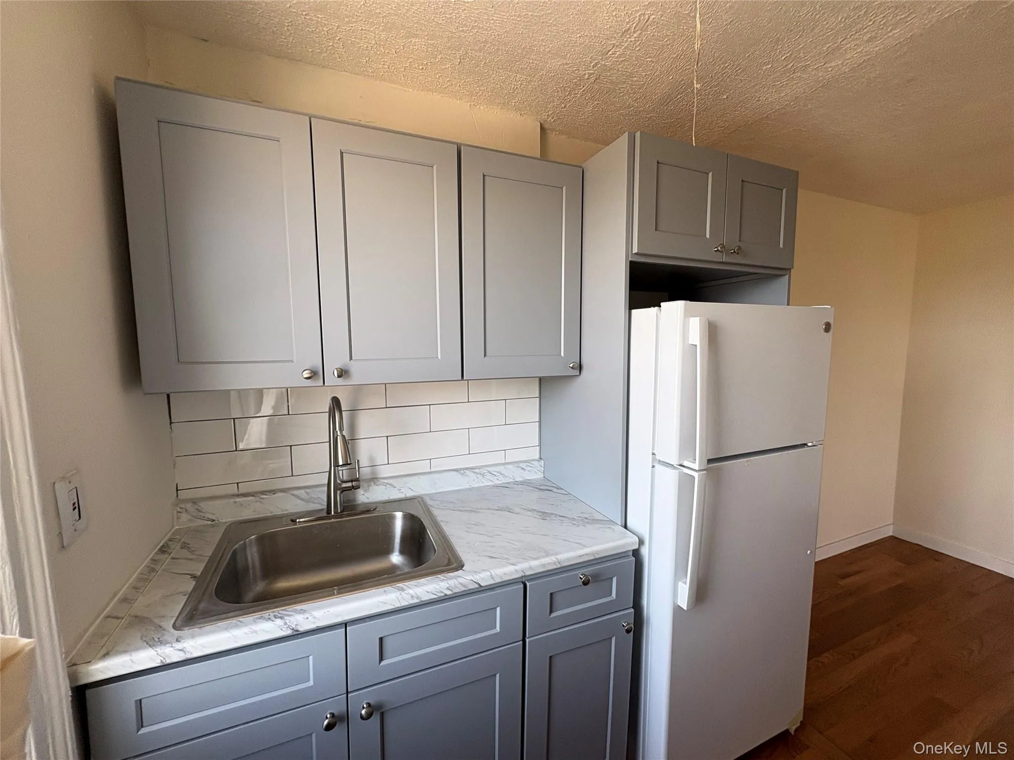 30 Locust Hill Avenue, Yonkers, NY, 2 Bedrooms Bedrooms, 6 Rooms Rooms,1 BathroomBathrooms,Residential Lease,For Rent,Locust Hill,0,988863 30 Locust Hill Avenue, Yonkers, NY, 2 Bedrooms Bedrooms, 6 Rooms Rooms,1 BathroomBathrooms,Residential Lease,For Rent,Locust Hill,0,988863