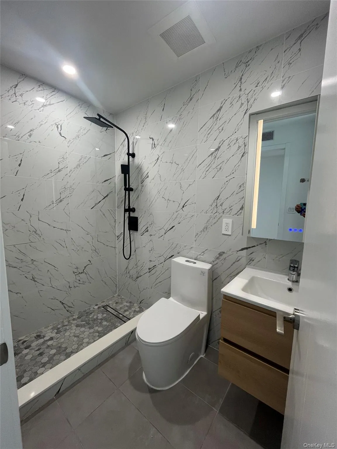 13416 35th Avenue, New York, NY, 2 Bedrooms Bedrooms, 4 Rooms Rooms,2 BathroomsBathrooms,Residential Lease,For Rent,35th,0,988880 13416 35th Avenue, New York, NY, 2 Bedrooms Bedrooms, 4 Rooms Rooms,2 BathroomsBathrooms,Residential Lease,For Rent,35th,0,988880