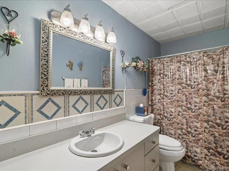 1241 Terry Road, Islip, NY, 5 Bedrooms Bedrooms, 10 Rooms Rooms,3 BathroomsBathrooms,Residential,For Rent,Terry,0,988894 1241 Terry Road, Islip, NY, 5 Bedrooms Bedrooms, 10 Rooms Rooms,3 BathroomsBathrooms,Residential,For Rent,Terry,0,988894