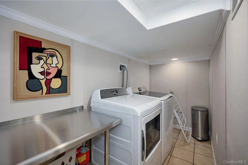 4 Glenwolde Park, Greenburgh, NY, 3 Bedrooms Bedrooms, 8 Rooms Rooms,2 BathroomsBathrooms,Residential Lease,For Rent,Glenwolde,0,988901 4 Glenwolde Park, Greenburgh, NY, 3 Bedrooms Bedrooms, 8 Rooms Rooms,2 BathroomsBathrooms,Residential Lease,For Rent,Glenwolde,0,988901