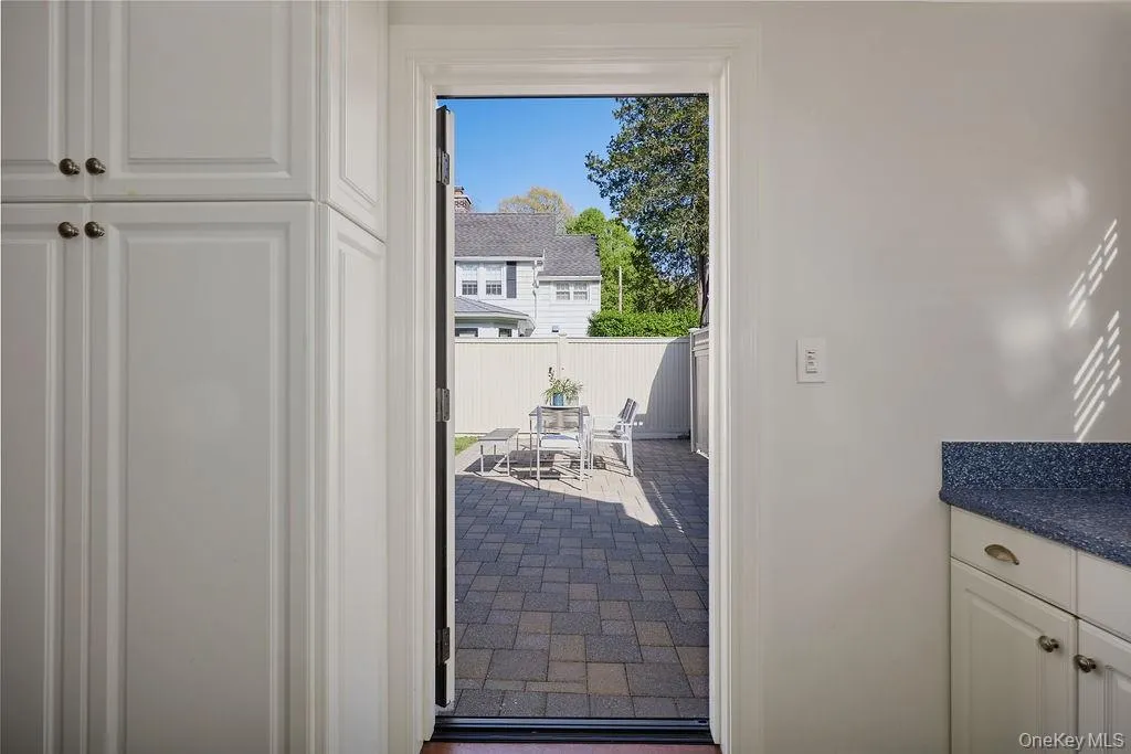 4 Glenwolde Park, Greenburgh, NY, 3 Bedrooms Bedrooms, 8 Rooms Rooms,2 BathroomsBathrooms,Residential Lease,For Rent,Glenwolde,0,988901 4 Glenwolde Park, Greenburgh, NY, 3 Bedrooms Bedrooms, 8 Rooms Rooms,2 BathroomsBathrooms,Residential Lease,For Rent,Glenwolde,0,988901