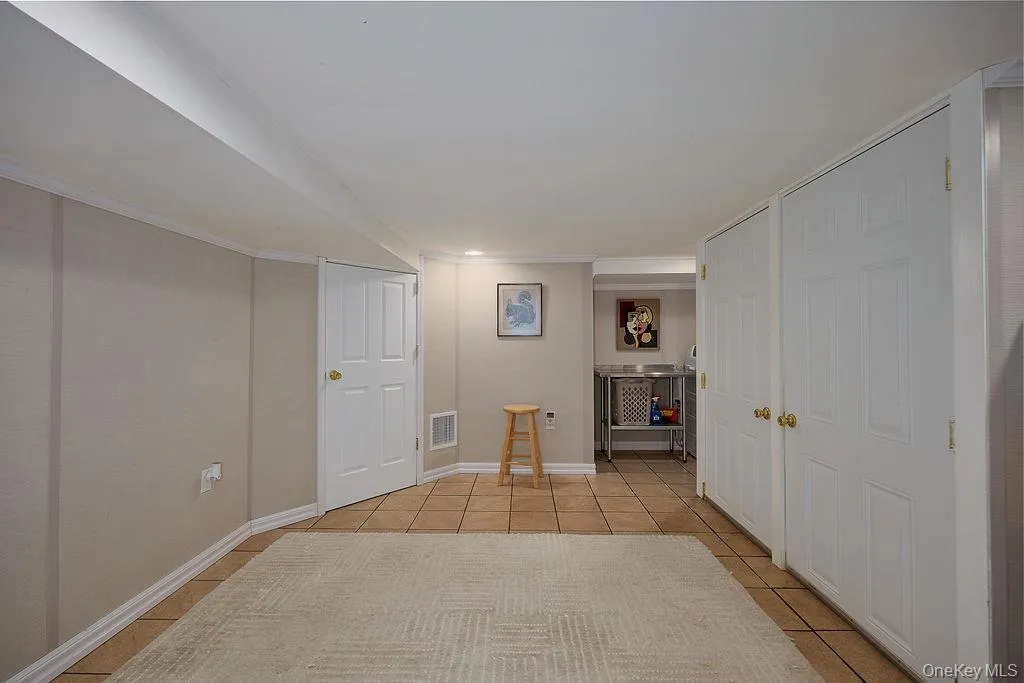 4 Glenwolde Park, Greenburgh, NY, 3 Bedrooms Bedrooms, 8 Rooms Rooms,2 BathroomsBathrooms,Residential Lease,For Rent,Glenwolde,0,988901 4 Glenwolde Park, Greenburgh, NY, 3 Bedrooms Bedrooms, 8 Rooms Rooms,2 BathroomsBathrooms,Residential Lease,For Rent,Glenwolde,0,988901