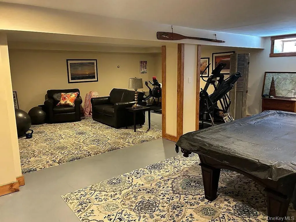 16 Hayes Road, Out Of Area, NY, 4 Bedrooms Bedrooms, 9 Rooms Rooms,3 BathroomsBathrooms,Residential,For Rent,Hayes,0,988902 16 Hayes Road, Out Of Area, NY, 4 Bedrooms Bedrooms, 9 Rooms Rooms,3 BathroomsBathrooms,Residential,For Rent,Hayes,0,988902
