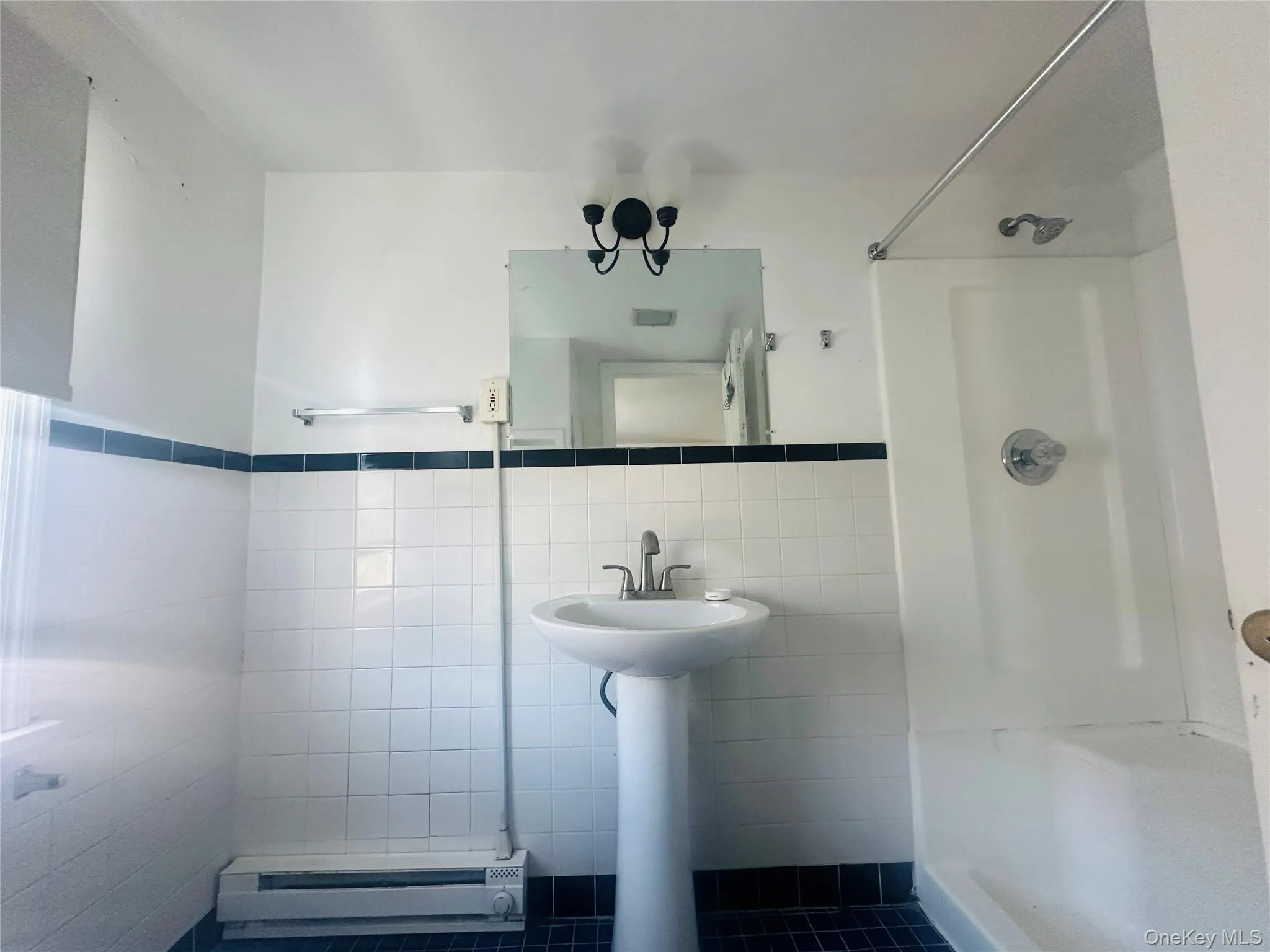 18 Taylor Avenue, Poughkeepsie, NY, 2 Bedrooms Bedrooms, 4 Rooms Rooms,1 BathroomBathrooms,Residential Lease,For Rent,Taylor,0,988906 18 Taylor Avenue, Poughkeepsie, NY, 2 Bedrooms Bedrooms, 4 Rooms Rooms,1 BathroomBathrooms,Residential Lease,For Rent,Taylor,0,988906