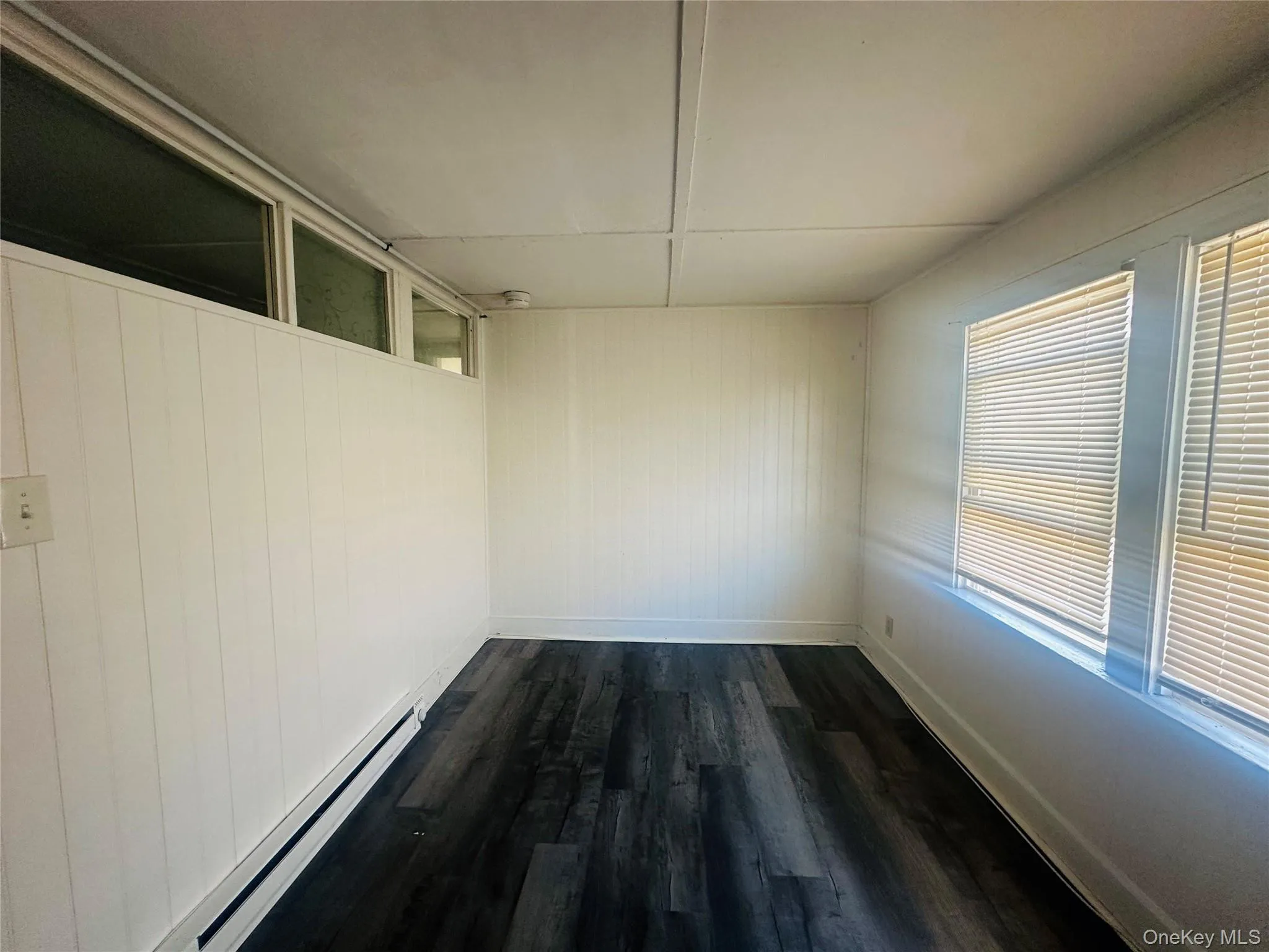 18 Taylor Avenue, Poughkeepsie, NY, 2 Bedrooms Bedrooms, 4 Rooms Rooms,1 BathroomBathrooms,Residential Lease,For Rent,Taylor,0,988906 18 Taylor Avenue, Poughkeepsie, NY, 2 Bedrooms Bedrooms, 4 Rooms Rooms,1 BathroomBathrooms,Residential Lease,For Rent,Taylor,0,988906