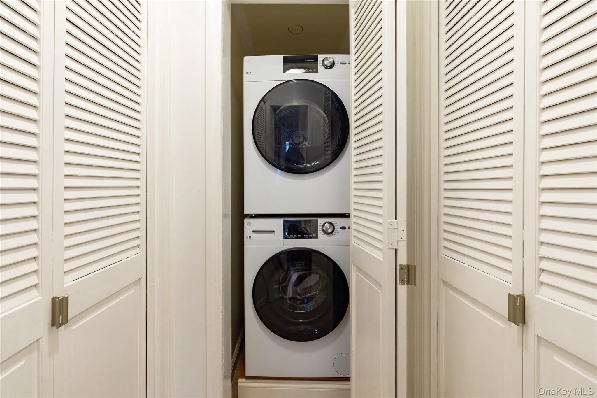 54 Bennett Common, Washington, NY, 2 Bedrooms Bedrooms, 5 Rooms Rooms,2 BathroomsBathrooms,Residential Lease,For Rent,Bennett,0,988914 54 Bennett Common, Washington, NY, 2 Bedrooms Bedrooms, 5 Rooms Rooms,2 BathroomsBathrooms,Residential Lease,For Rent,Bennett,0,988914