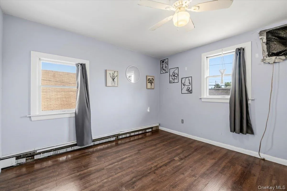 42 Haven Lane, Hempstead, NY, 4 Bedrooms Bedrooms, 7 Rooms Rooms,2 BathroomsBathrooms,Residential,For Rent,Haven,0,988921 42 Haven Lane, Hempstead, NY, 4 Bedrooms Bedrooms, 7 Rooms Rooms,2 BathroomsBathrooms,Residential,For Rent,Haven,0,988921