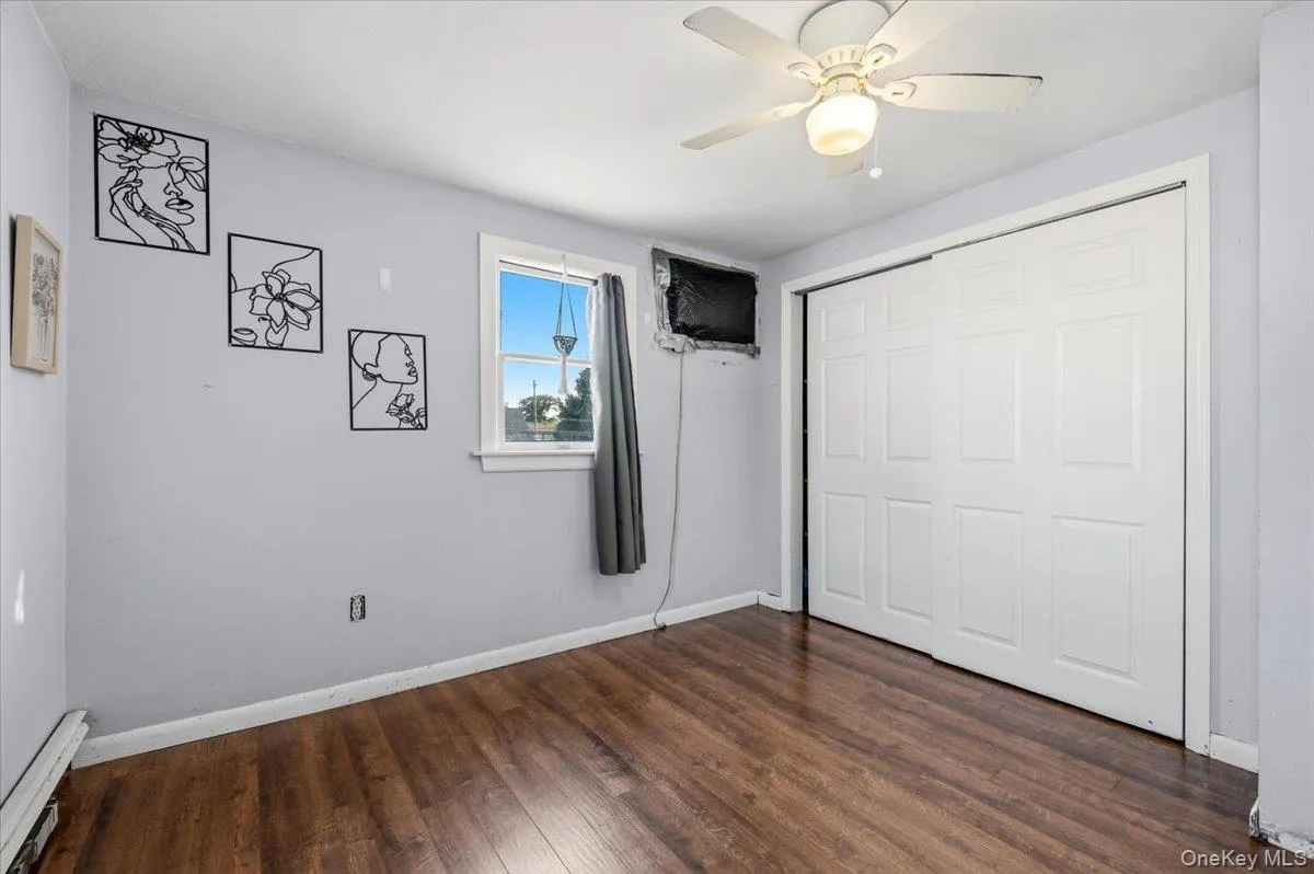 42 Haven Lane, Hempstead, NY, 4 Bedrooms Bedrooms, 7 Rooms Rooms,2 BathroomsBathrooms,Residential,For Rent,Haven,0,988921 42 Haven Lane, Hempstead, NY, 4 Bedrooms Bedrooms, 7 Rooms Rooms,2 BathroomsBathrooms,Residential,For Rent,Haven,0,988921