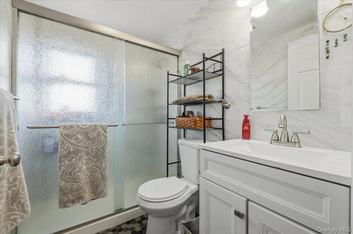 42 Haven Lane, Hempstead, NY, 4 Bedrooms Bedrooms, 7 Rooms Rooms,2 BathroomsBathrooms,Residential,For Rent,Haven,0,988921 42 Haven Lane, Hempstead, NY, 4 Bedrooms Bedrooms, 7 Rooms Rooms,2 BathroomsBathrooms,Residential,For Rent,Haven,0,988921