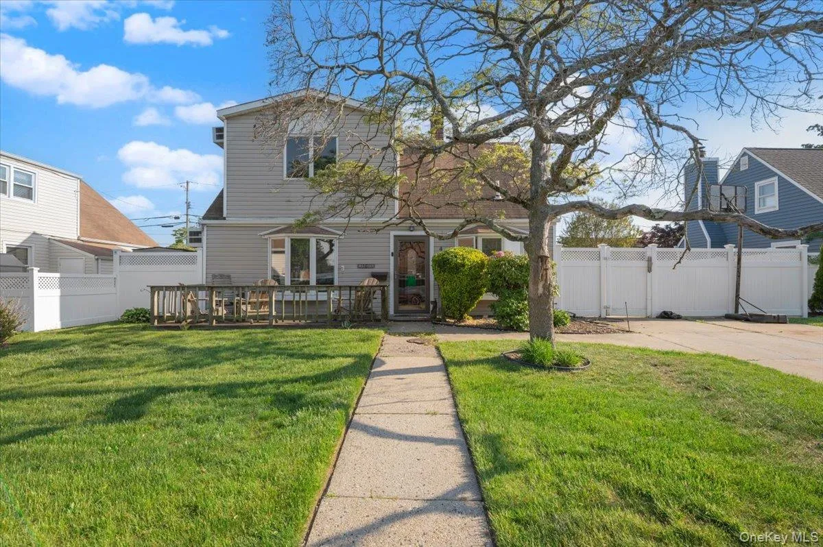 42 Haven Lane, Hempstead, NY, 4 Bedrooms Bedrooms, 7 Rooms Rooms,2 BathroomsBathrooms,Residential,For Rent,Haven,0,988921 42 Haven Lane, Hempstead, NY, 4 Bedrooms Bedrooms, 7 Rooms Rooms,2 BathroomsBathrooms,Residential,For Rent,Haven,0,988921