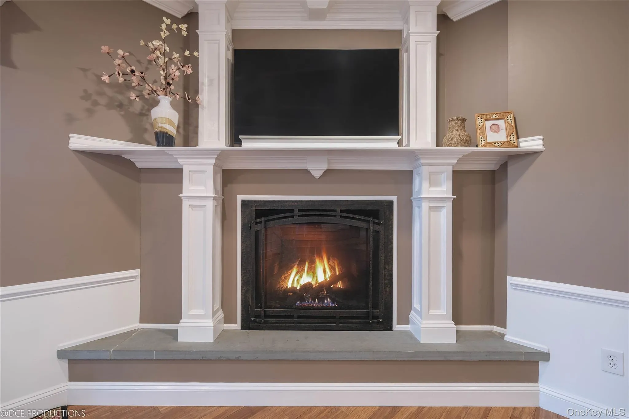Detailed view of the gas fireplace. Detailed view of the gas fireplace.