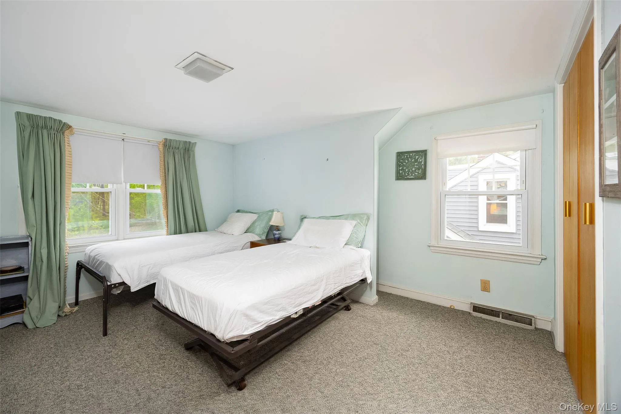 31 Kingston Avenue, Poughkeepsie, NY, 4 Bedrooms Bedrooms, 12 Rooms Rooms,2 BathroomsBathrooms,Residential,For Rent,Kingston,0,988938 31 Kingston Avenue, Poughkeepsie, NY, 4 Bedrooms Bedrooms, 12 Rooms Rooms,2 BathroomsBathrooms,Residential,For Rent,Kingston,0,988938