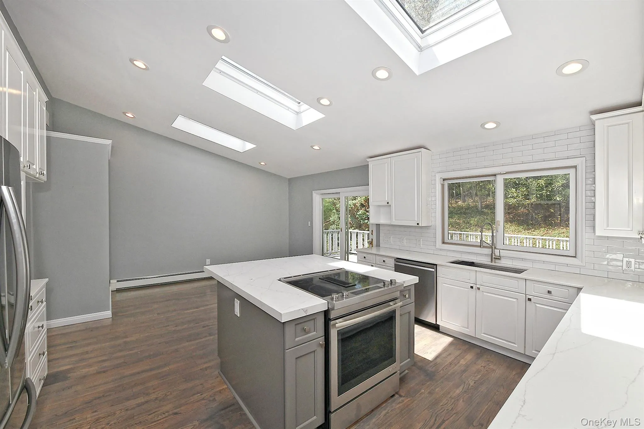 15 Mariners Court, Huntington, NY, 4 Bedrooms Bedrooms, 9 Rooms Rooms,3 BathroomsBathrooms,Residential,For Rent,Mariners,0,988939 15 Mariners Court, Huntington, NY, 4 Bedrooms Bedrooms, 9 Rooms Rooms,3 BathroomsBathrooms,Residential,For Rent,Mariners,0,988939