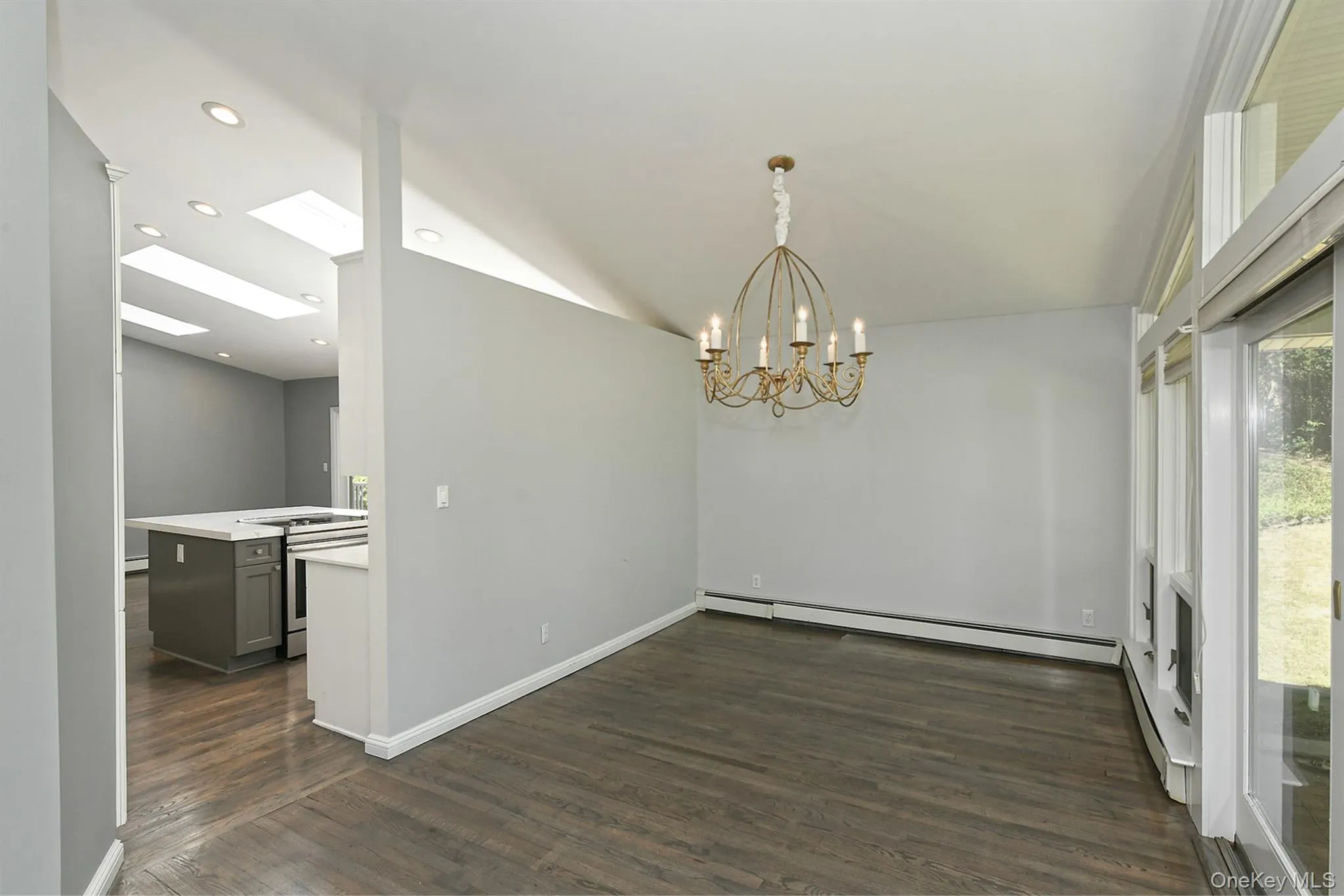 15 Mariners Court, Huntington, NY, 4 Bedrooms Bedrooms, 9 Rooms Rooms,3 BathroomsBathrooms,Residential,For Rent,Mariners,0,988939 15 Mariners Court, Huntington, NY, 4 Bedrooms Bedrooms, 9 Rooms Rooms,3 BathroomsBathrooms,Residential,For Rent,Mariners,0,988939