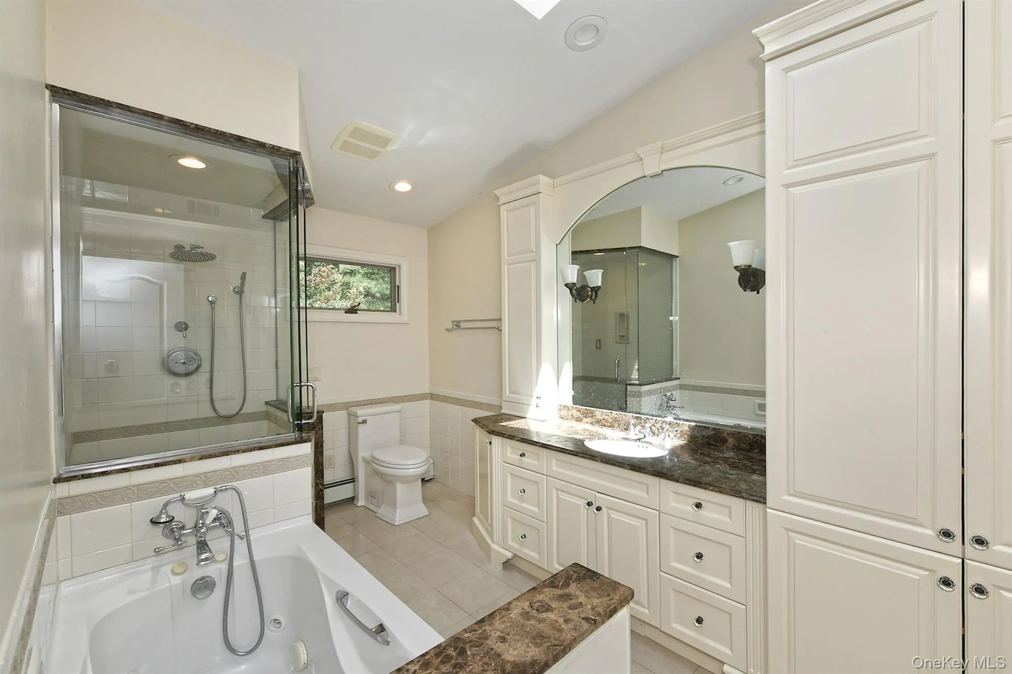 15 Mariners Court, Huntington, NY, 4 Bedrooms Bedrooms, 9 Rooms Rooms,3 BathroomsBathrooms,Residential,For Rent,Mariners,0,988939 15 Mariners Court, Huntington, NY, 4 Bedrooms Bedrooms, 9 Rooms Rooms,3 BathroomsBathrooms,Residential,For Rent,Mariners,0,988939
