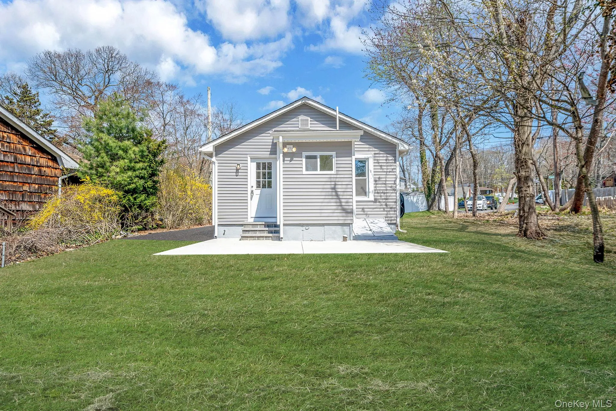 18 Cove Drive, Brookhaven, NY, 2 Bedrooms Bedrooms, 5 Rooms Rooms,1 BathroomBathrooms,Residential,For Rent,Cove,0,988947 18 Cove Drive, Brookhaven, NY, 2 Bedrooms Bedrooms, 5 Rooms Rooms,1 BathroomBathrooms,Residential,For Rent,Cove,0,988947