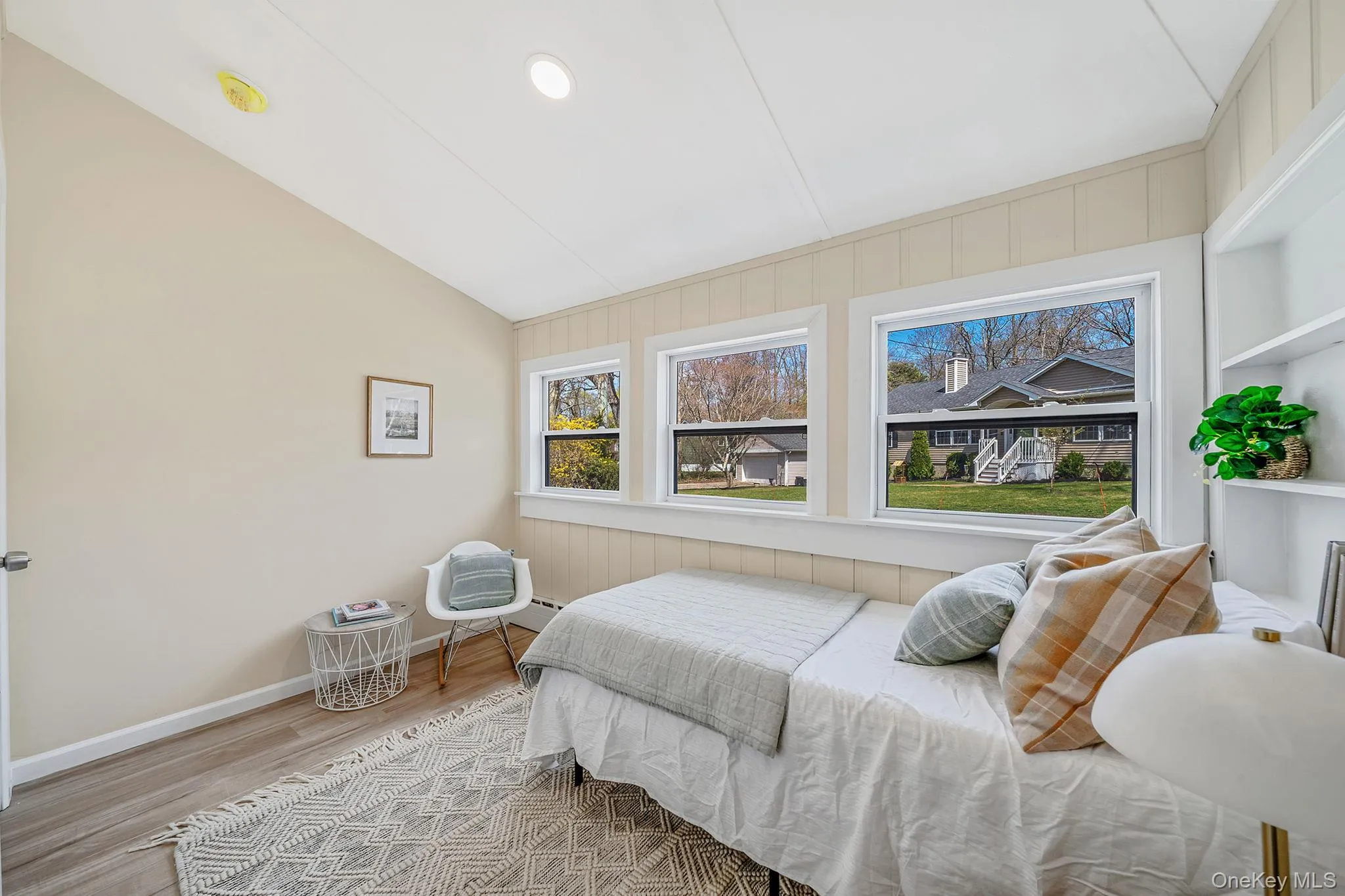 18 Cove Drive, Brookhaven, NY, 2 Bedrooms Bedrooms, 5 Rooms Rooms,1 BathroomBathrooms,Residential,For Rent,Cove,0,988947 18 Cove Drive, Brookhaven, NY, 2 Bedrooms Bedrooms, 5 Rooms Rooms,1 BathroomBathrooms,Residential,For Rent,Cove,0,988947