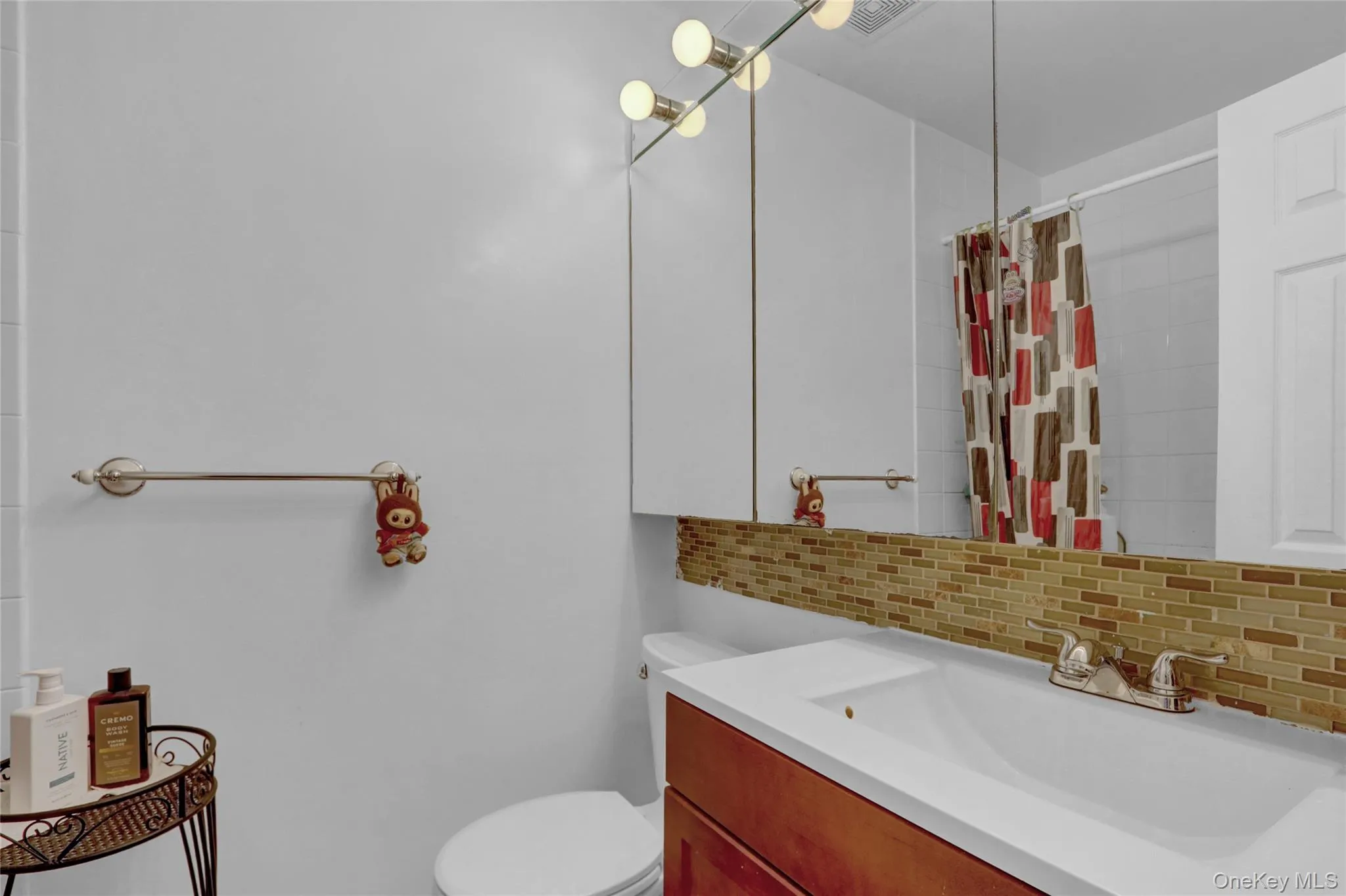 241-70 Oak Park Drive, New York, NY, 2 Bedrooms Bedrooms, 8 Rooms Rooms,2 BathroomsBathrooms,Residential,For Rent,Oak Park,0,988949 241-70 Oak Park Drive, New York, NY, 2 Bedrooms Bedrooms, 8 Rooms Rooms,2 BathroomsBathrooms,Residential,For Rent,Oak Park,0,988949