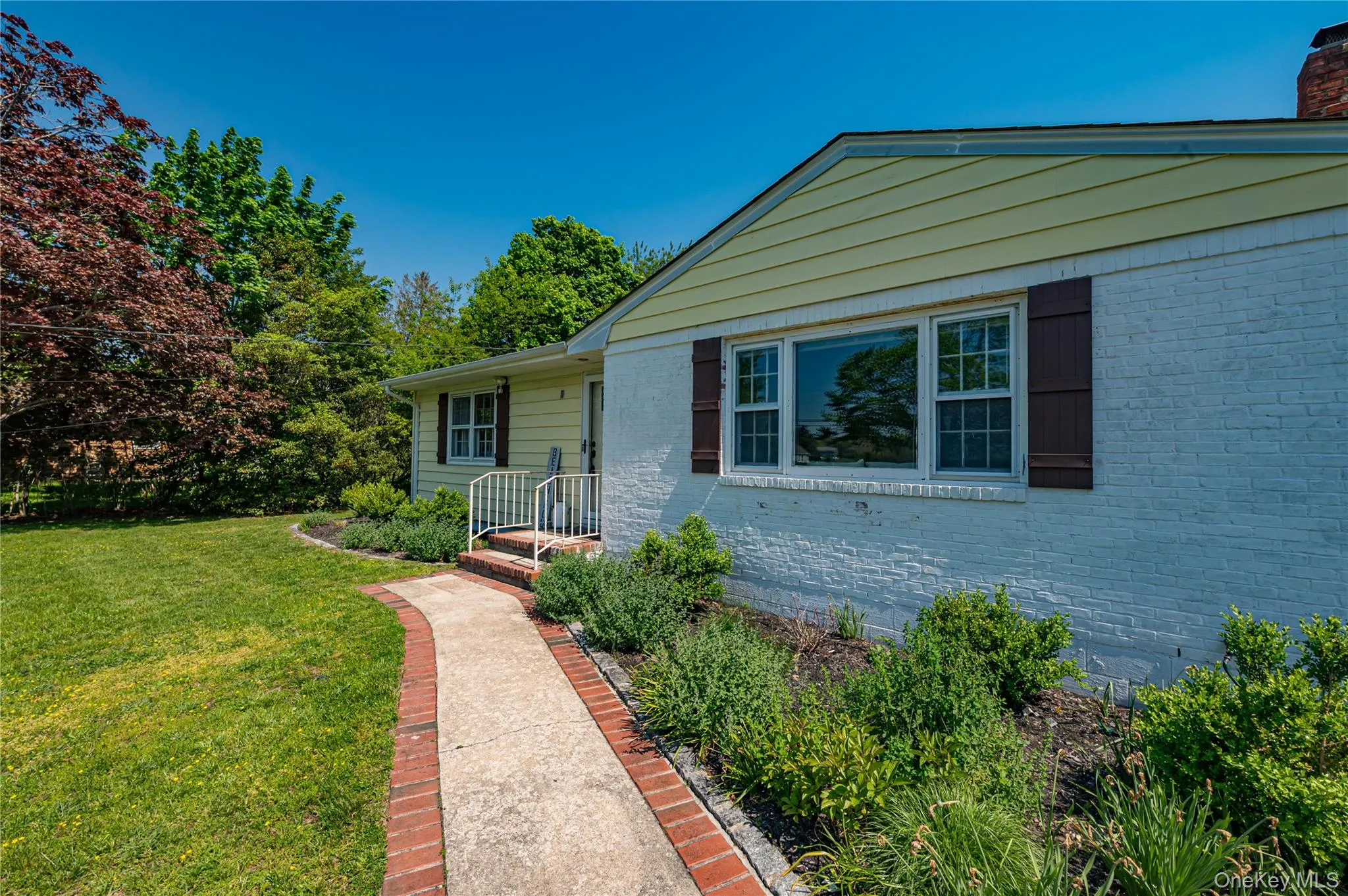 27 Sunset Avenue, Southampton, NY, 2 Bedrooms Bedrooms, 5 Rooms Rooms,1 BathroomBathrooms,Residential,For Rent,Sunset,0,988955 27 Sunset Avenue, Southampton, NY, 2 Bedrooms Bedrooms, 5 Rooms Rooms,1 BathroomBathrooms,Residential,For Rent,Sunset,0,988955