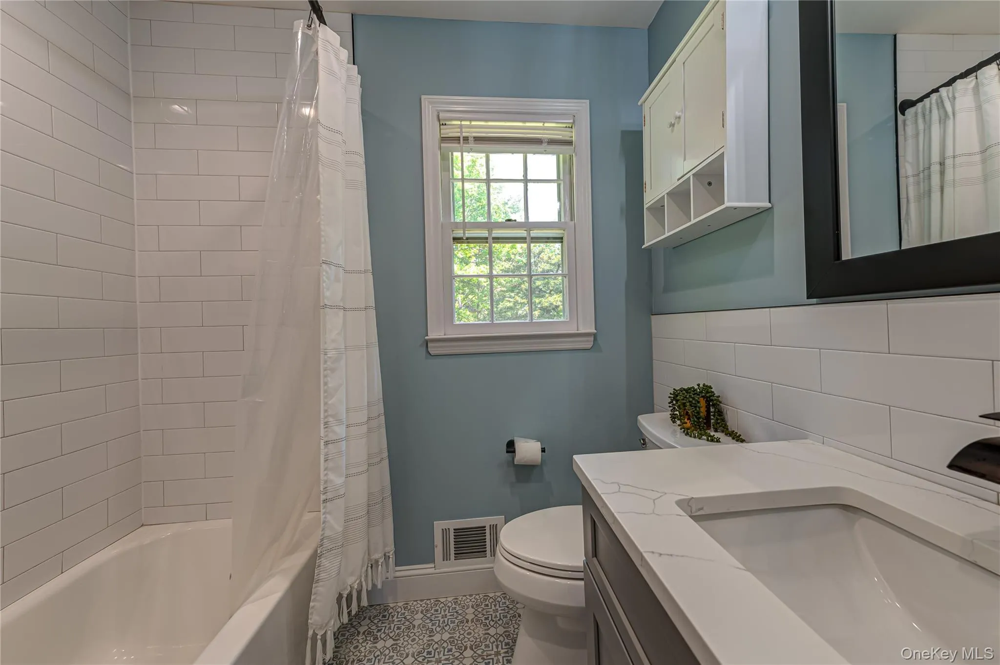 27 Sunset Avenue, Southampton, NY, 2 Bedrooms Bedrooms, 5 Rooms Rooms,1 BathroomBathrooms,Residential,For Rent,Sunset,0,988955 27 Sunset Avenue, Southampton, NY, 2 Bedrooms Bedrooms, 5 Rooms Rooms,1 BathroomBathrooms,Residential,For Rent,Sunset,0,988955