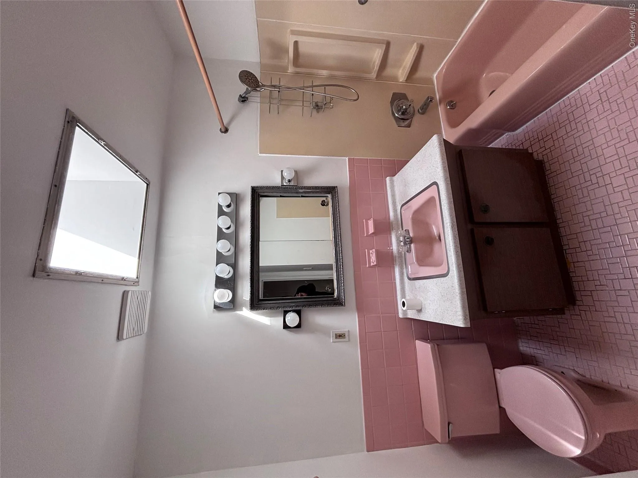 265-07 Hillside Avenue, New York, NY, 2 Bedrooms Bedrooms, 6 Rooms Rooms,1 BathroomBathrooms,Residential Lease,For Rent,Hillside,0,988956 265-07 Hillside Avenue, New York, NY, 2 Bedrooms Bedrooms, 6 Rooms Rooms,1 BathroomBathrooms,Residential Lease,For Rent,Hillside,0,988956