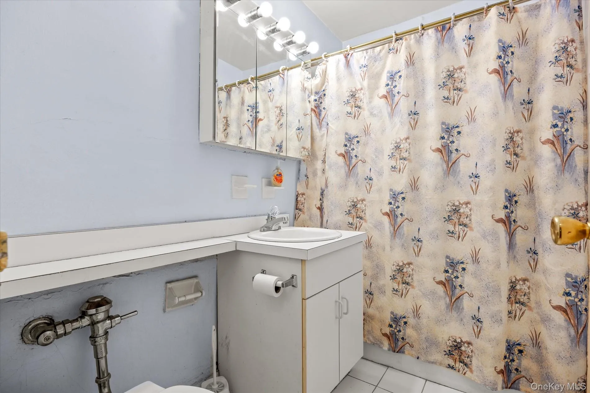 84-29 155th Avenue, New York, NY, 1 Bedroom Bedrooms, 4 Rooms Rooms,1 BathroomBathrooms,Residential,For Rent,155th,0,988960 84-29 155th Avenue, New York, NY, 1 Bedroom Bedrooms, 4 Rooms Rooms,1 BathroomBathrooms,Residential,For Rent,155th,0,988960